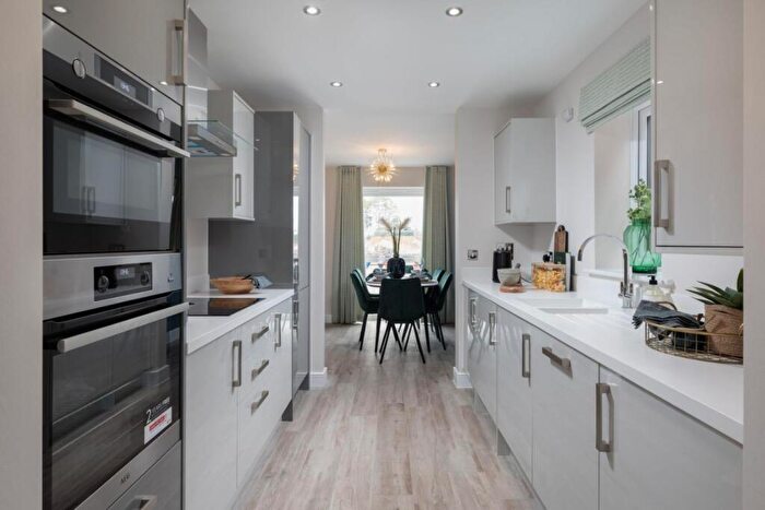 3 Bedroom Terraced House For Sale In Harbour Village Off College Road, Northfleet, DA11