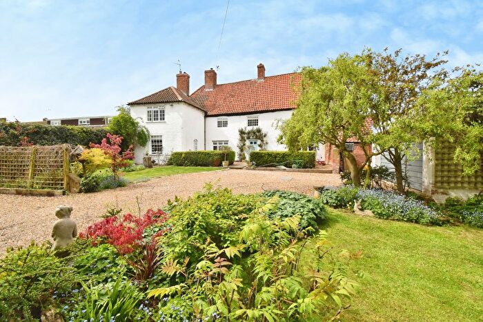 5 Bedroom Farmhouse For Sale In Main Street, Bathley, Newark, NG23