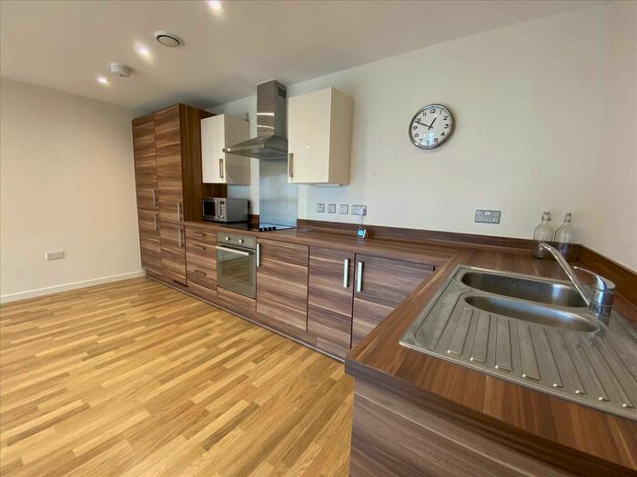 2 Bedroom Flat To Rent In Bletchley Court, Hitchin Lane, Stanmore, HA7