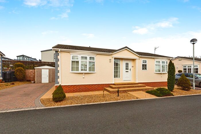 2 Bedroom Mobile/park Home For Sale In Evergreen Park, Blackhall Colliery, Hartlepool, TS27