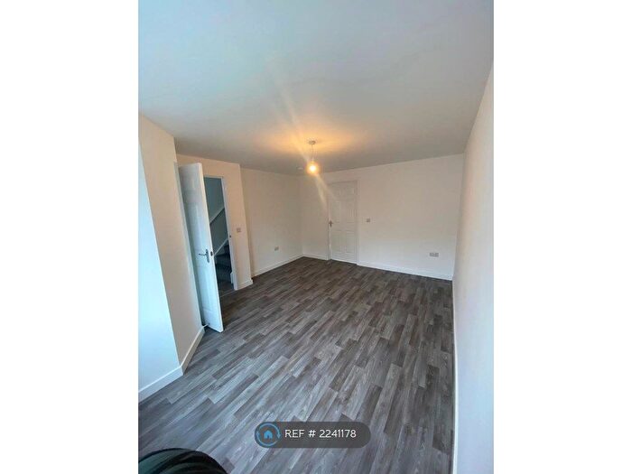 3 Bedroom Terraced House To Rent In Cullen Crescent, Carluke, ML8