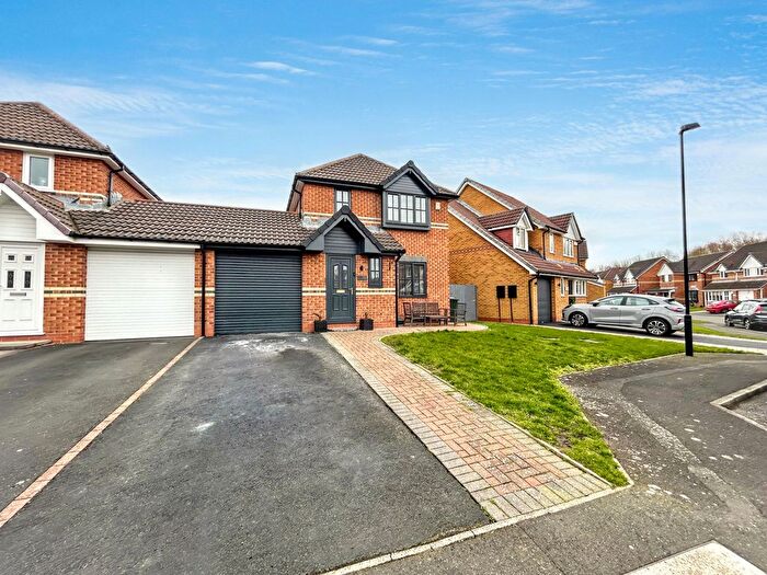 3 Bedroom Semi-Detached House For Sale In Murrayfields, West Allotment, Newcastle Upon Tyne, NE27