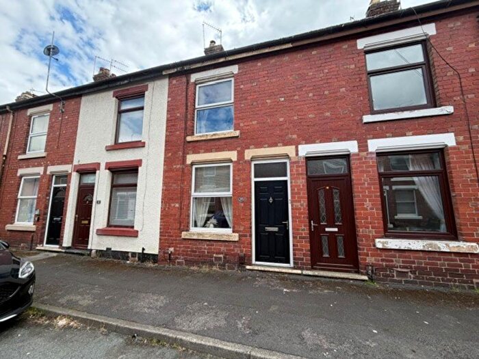 2 Bedroom Terraced House For Sale In Avenue Grove, Harrogate, HG2