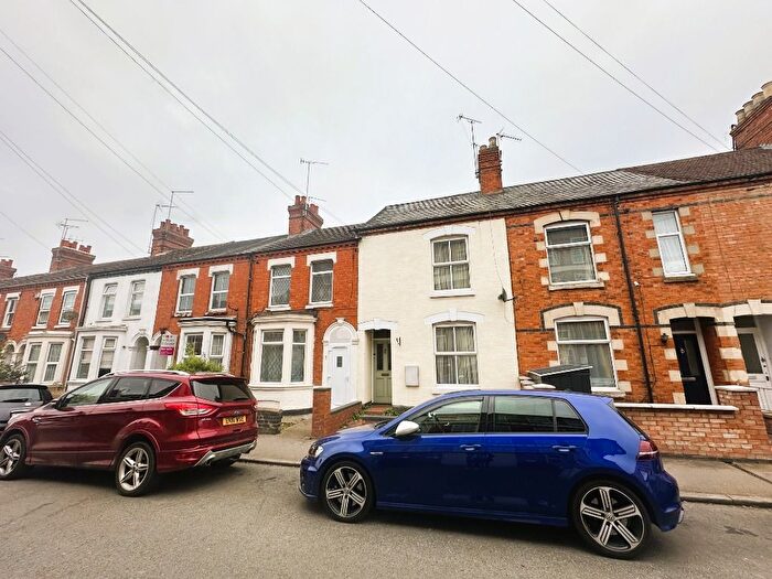 3 Bedroom Terraced House For Sale In Oliver Street, Northampton, NN2