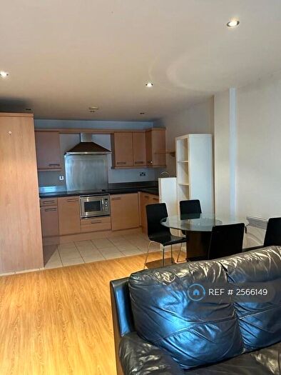 2 Bedroom Flat To Rent In Taylorson Street South, Salford, M5