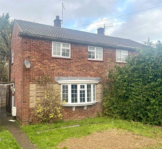 3 Bedroom Semi-Detached House To Rent In Homestall, Guildford, Surrey, GU2
