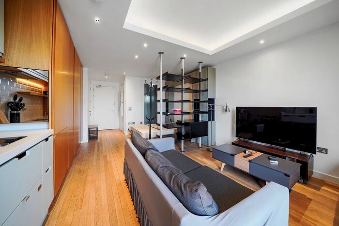 Studio To Rent In Park Vista Tower, Cobblestone Square, E1W