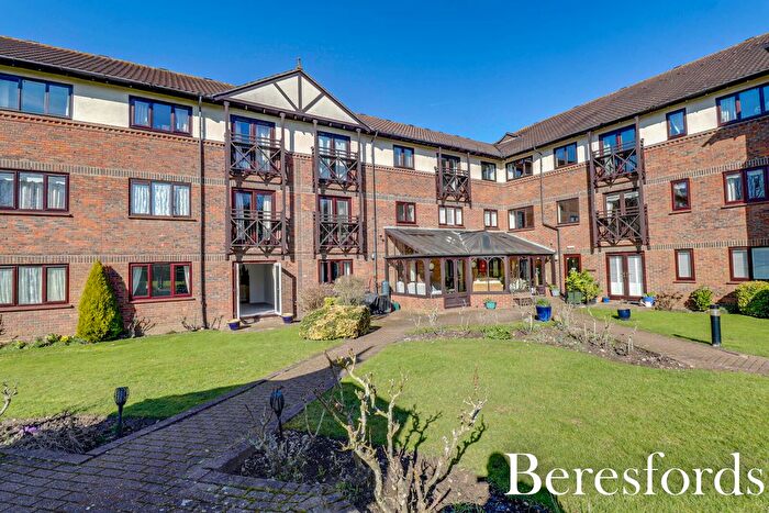 1 Bedroom Flat For Sale In Ravenscourt, Sawyers Hall Lane, CM15