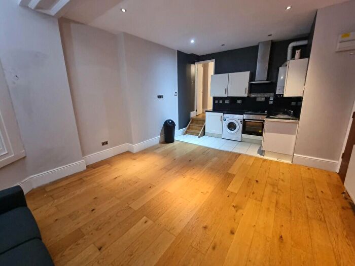 1 Bedroom Flat To Rent In Hornsey Lane Gardens, London, N6