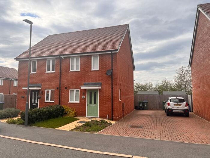 2 Bedroom Semi Detached House To Rent In Berryfields, Aylesbury, HP18