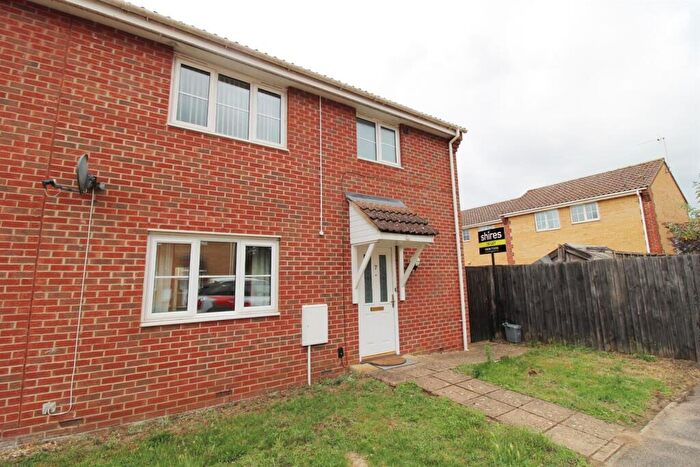 3 Bedroom House To Rent In Hawk Close, Beck Row, Bury St. Edmunds, IP28