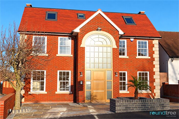 7 Bedroom Detached House To Rent In Bridge Lane, Golders Green, NW11