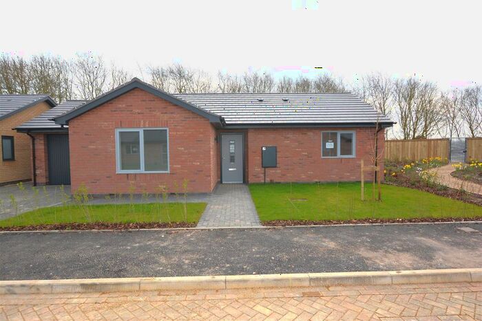 2 Bedroom Detached Bungalow For Sale In Primrose Close, Collingham, Newark, NG23