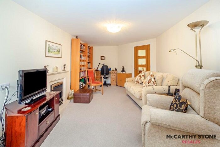 1 Bedroom Apartment For Sale In Brunlees Court, - Cambridge Road, Southport, PR9