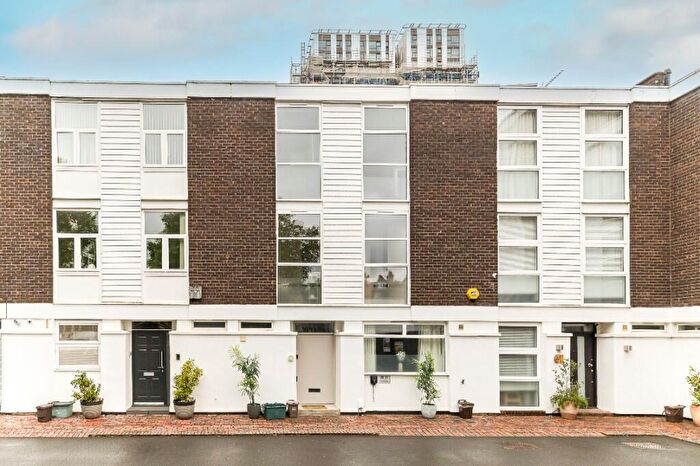 5 Bedroom Town House For Sale In Hawtrey Road, Primrose Hill, NW3