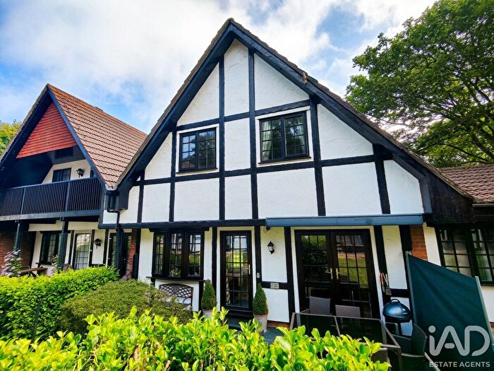 3 Bedroom Semi Detached House For Sale In Tudor Court, Hayle, TR27