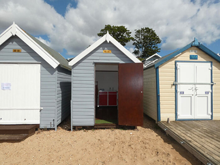 Chalet For Sale In West Mersea, CO5