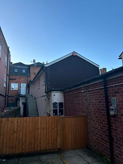 1 Bedroom Flat To Rent In Market Place, Town Center, Basingstoke, RG21