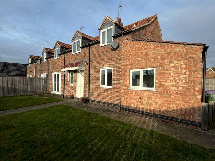 3 Bedroom Semi-Detached House To Rent In Main Street, Claypole, Newark, NG23