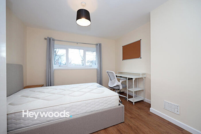 1 Bedroom House Of Multiple Occupation To Rent In Hilton Road, Stoke-on-Trent, Staffordshire, ST4