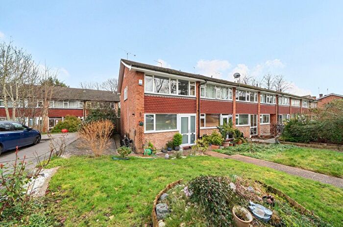 2 Bedroom End Terrace House For Sale In Vauxhall Gardens, South Croydon, CR2