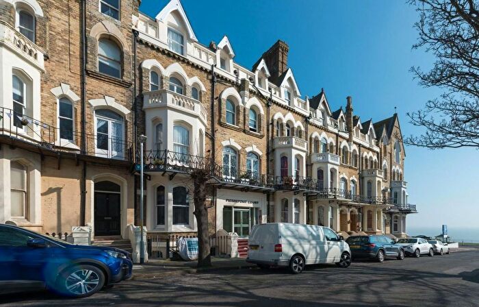 1 Bedroom Flat To Rent In Albert Road, Ramsgate, CT11
