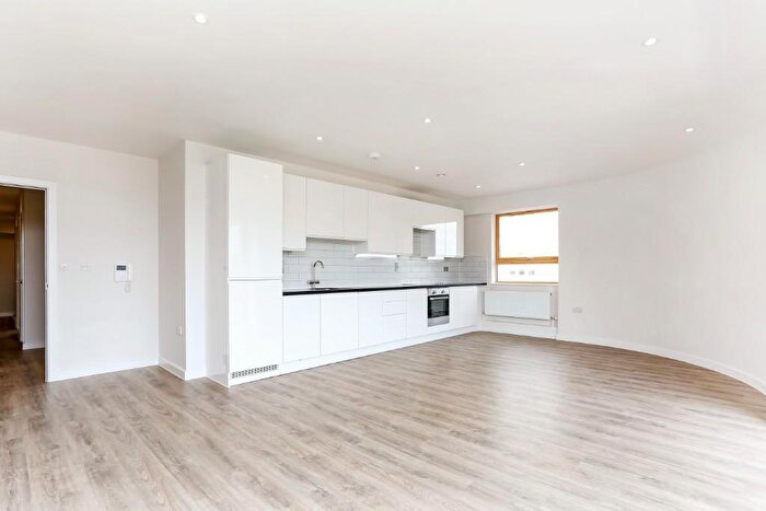 3 Bedroom Duplex To Rent In Beresford Street, London, **Zero Deposit Option Available**, SE18