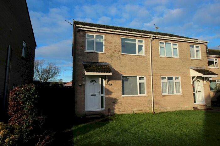 3 Bedroom Semi-Detached House To Rent In Bryant Gardens, Clevedon, North Somerset, BS21