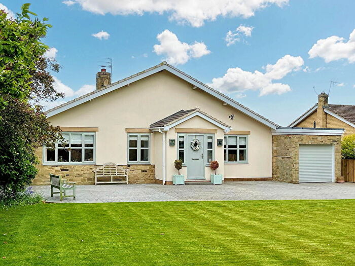 3 Bedroom Detached Bungalow For Sale In Claver Close, Swainby, DL6