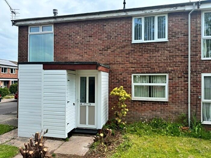 2 Bedroom Apartment To Rent In Kelsey Gardens, Doncaster, DN4