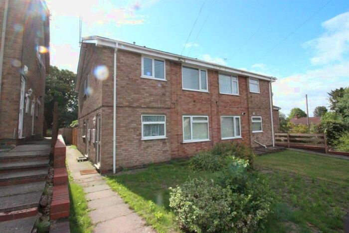 2 Bedroom Maisonette To Rent In Vicarage Close, Birmingham, B42