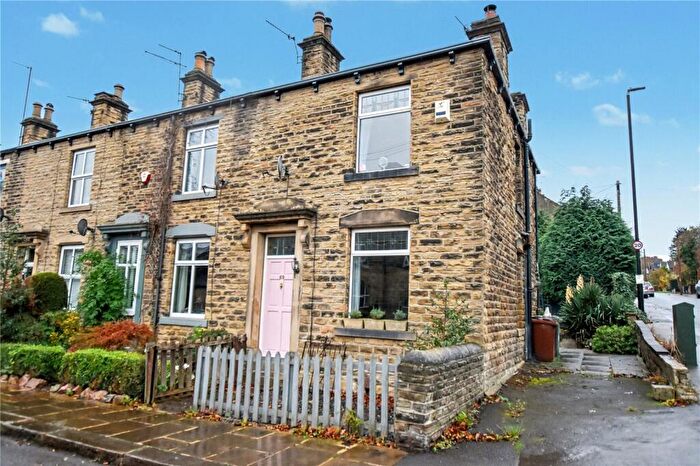 2 Bedroom End Of Terrace House For Sale In Bryan Street, Farsley, Pudsey, Leeds, LS28