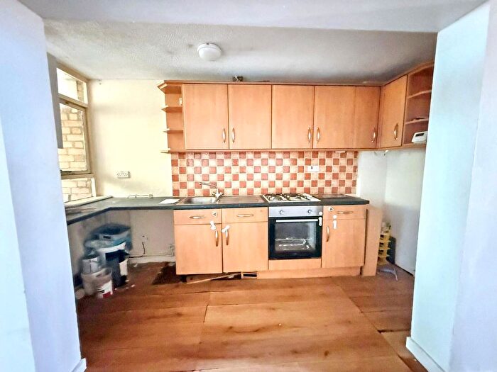 2 Bedroom Flat For Sale In Neville Court, Washington, NE37