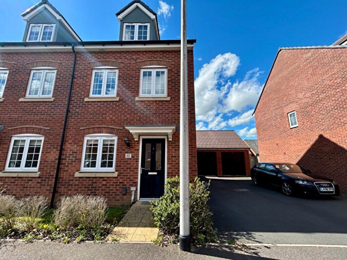 3 Bedroom Semi-Detached House To Rent In Trussell Way, Cawston, Rugby, Warwickshire, CV22