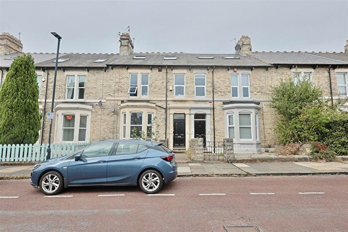 8 Bedroom Terraced House To Rent In Queens Terrace, Jesmond, Newcastle Upon Tyne, NE2