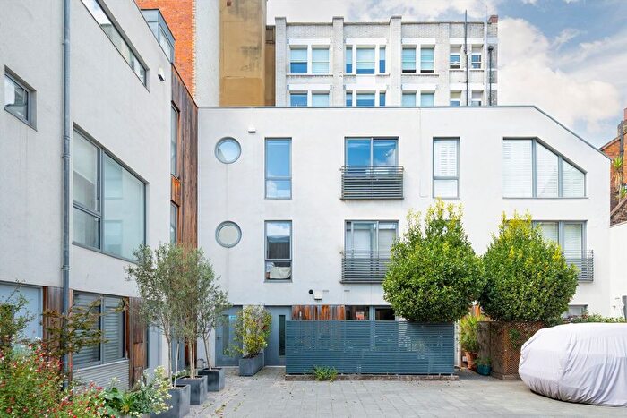 3 Bedroom Terraced House To Rent In Garrett Street, Old Street, EC1Y