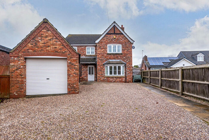 4 Bedroom Detached House For Sale In Hale Road, Helpringham, Sleaford, NG34