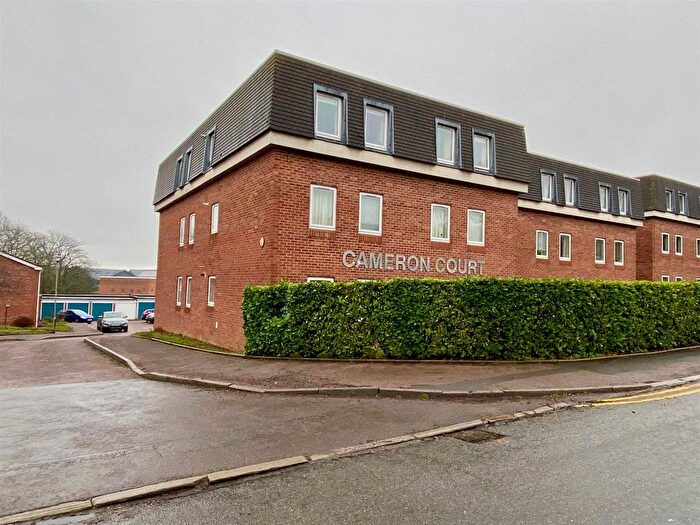 2 Bedroom Flat For Sale In St. Andrews Road, Malvern, WR14