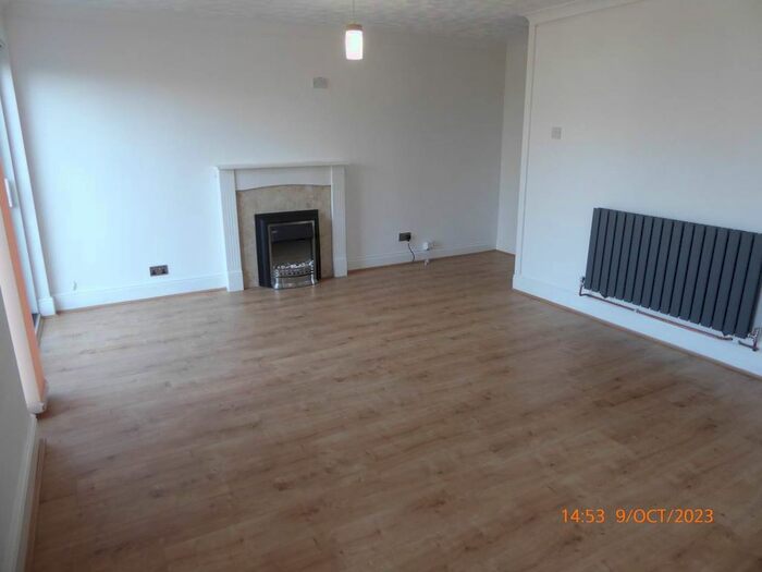 3 Bedroom End Of Terrace House To Rent In Bron Y Dre, Carmarthen, SA31