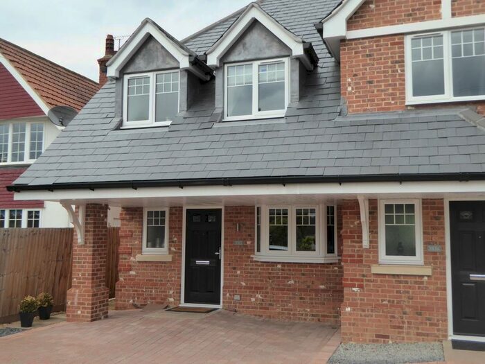 2 Bedroom Semi-Detached House To Rent In Wokingham Road, Earley, Reading, RG6