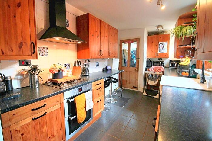 3 Bedroom Terraced House For Sale In Polegate Road, Hailsham, BN27