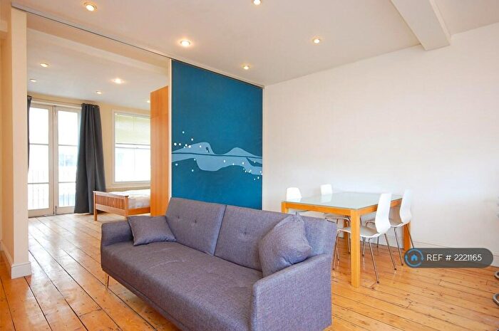 1 Bedroom Flat To Rent In Cowcross Street, London, EC1M