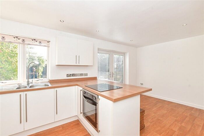 3 Bedroom Semi-detached House For Sale In Old Manor Road, Rustington, West Sussex, BN16