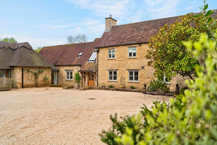 5 Bedroom Detached House For Sale In School Lane, Black Bourton, OX18