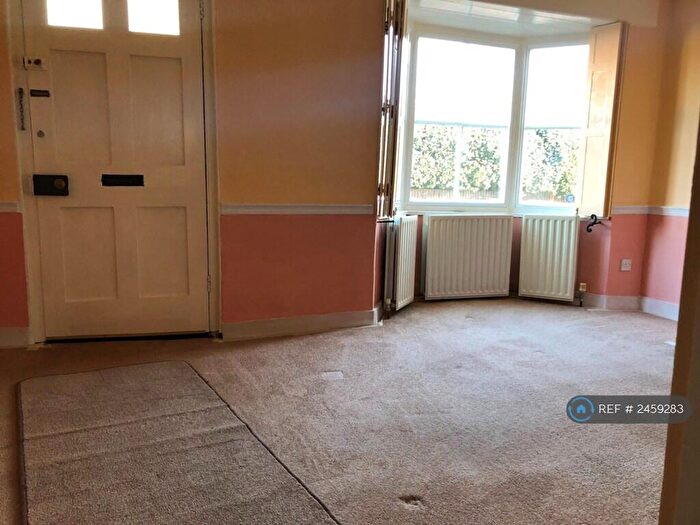 2 Bedroom Terraced House To Rent In George Street, Woburn, MK17