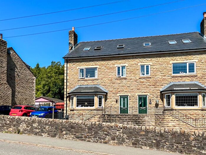 4 Bedroom Semi-Detached House For Sale In Manchester Road, Buxton, SK17