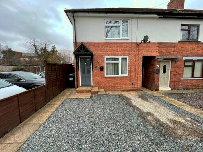 2 Bedroom Terraced House To Rent In Wathen Road, Warwick, CV34