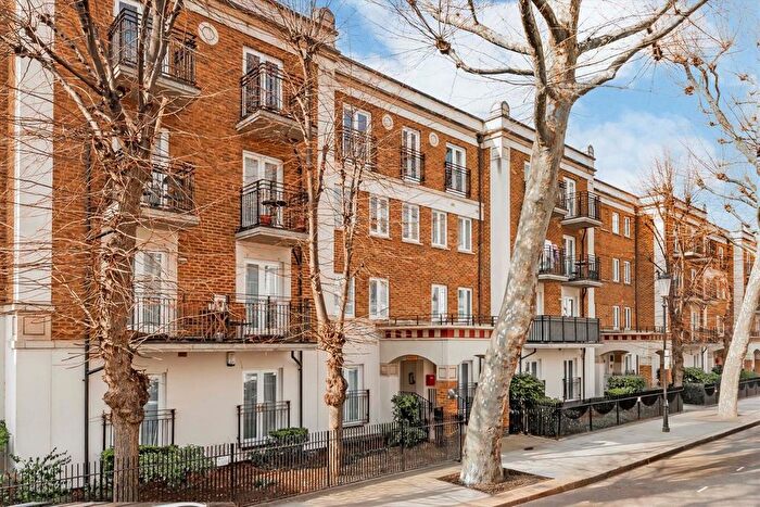 2 Bedroom Flat For Sale In Russell Road, West Kensington, W14