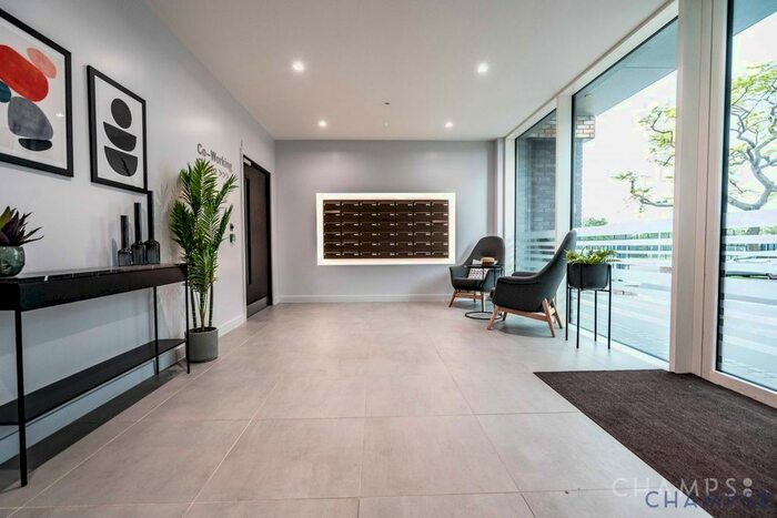 1 Bedroom Flat To Rent In Sandpiper Building, Woodberry Down, N4