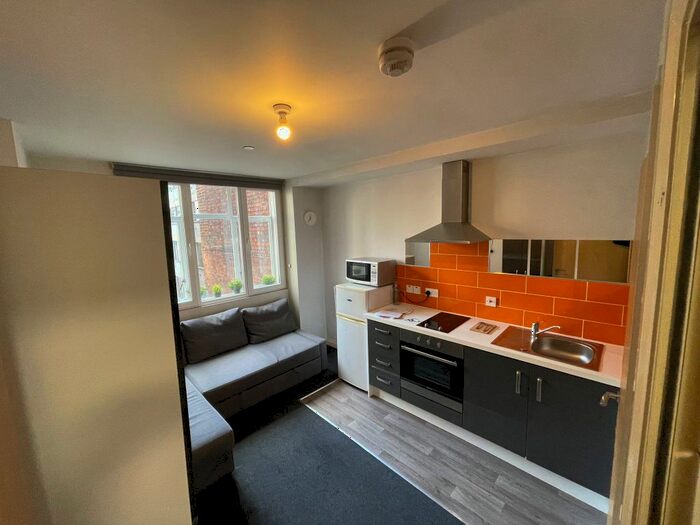 Studio To Rent In Devonshire House, Great Charles Street Queensway, Birmingham, B3